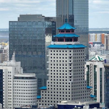 Beijing Palace Soluxe Hotel Astana Bagian luar foto The building in 2011